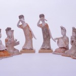 歌舞音曲の女子　白陶加彩舞楽女子　10体　唐(7世紀)　高14.4～18.8cm
